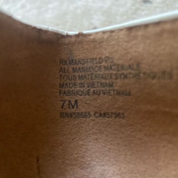 NORDSTROM RACK Mansfield Loafer in White Sz 7M man made materials ivory - Picture 3 of 10